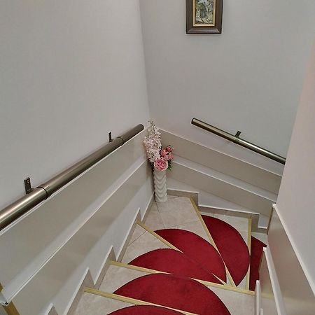 Petkov Family Hotel 布拉格埃夫格拉德 外观 照片